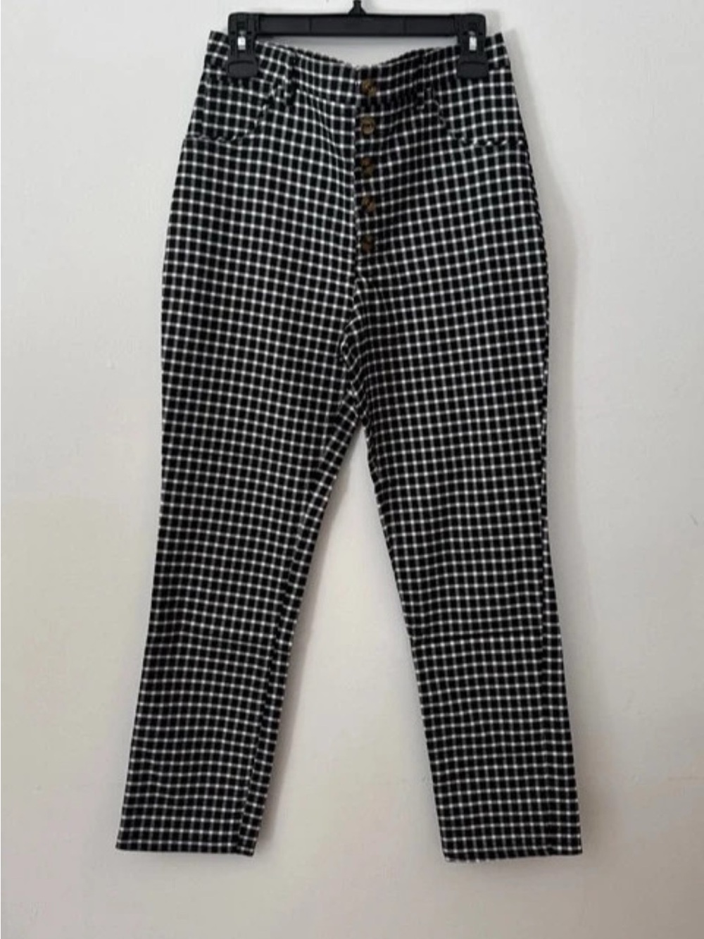 URBAN OUTFITTERS BLACK & WHITE HIGH RISE JEANS